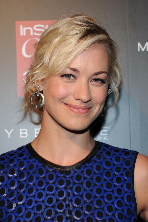 Keywords: Yvonne Strahovski; 