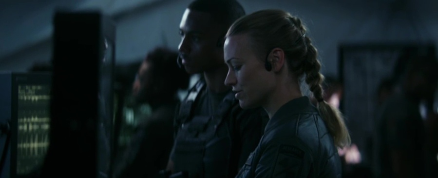 Keywords: Yvonne Strahovski; Tomorrow war: 