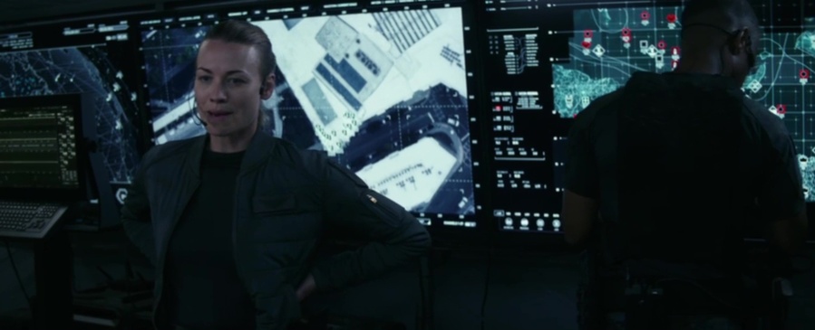Keywords: Yvonne Strahovski; Tomorrow war: 
