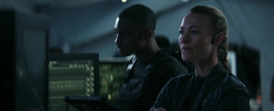 Keywords: Yvonne Strahovski; Tomorrow war: 