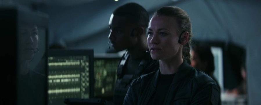 Keywords: Yvonne Strahovski; Tomorrow war: 