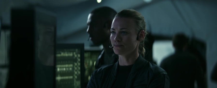Keywords: Yvonne Strahovski; Tomorrow war: 