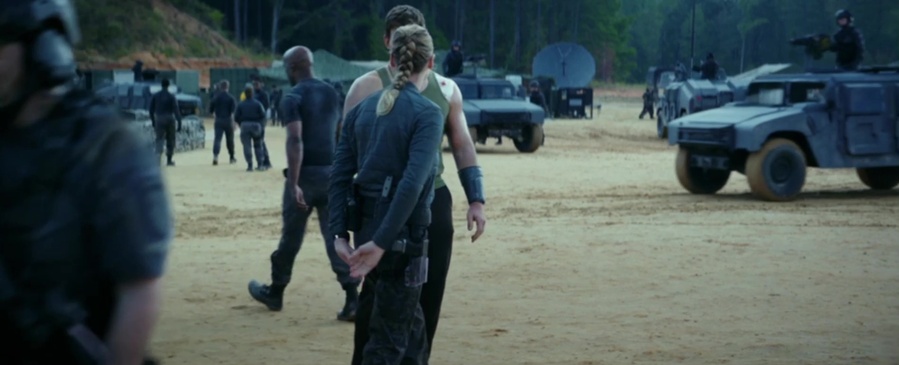 Keywords: Yvonne Strahovski; Tomorrow war: 